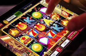 Experiencing Casino Wins The Thrill of Luck and Strategy Experiencing Casino Wins The Thrill of Luck and Strategy